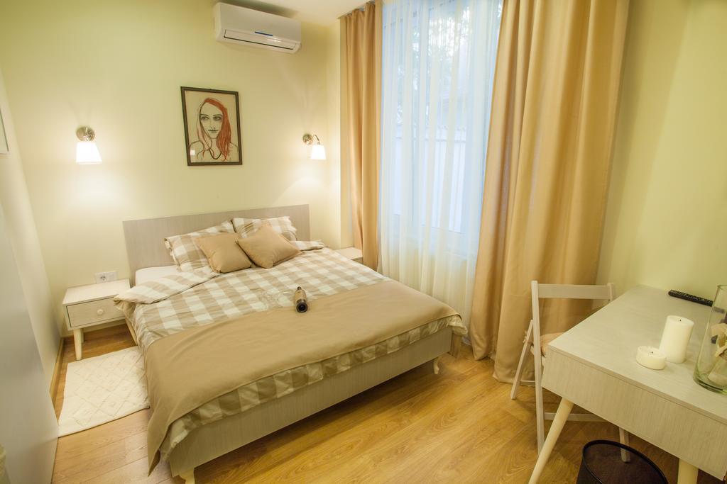 Bed&Breakfast Kod Smilje Beograd Eksteriør billede