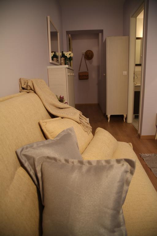 Bed&Breakfast Kod Smilje Beograd Værelse billede