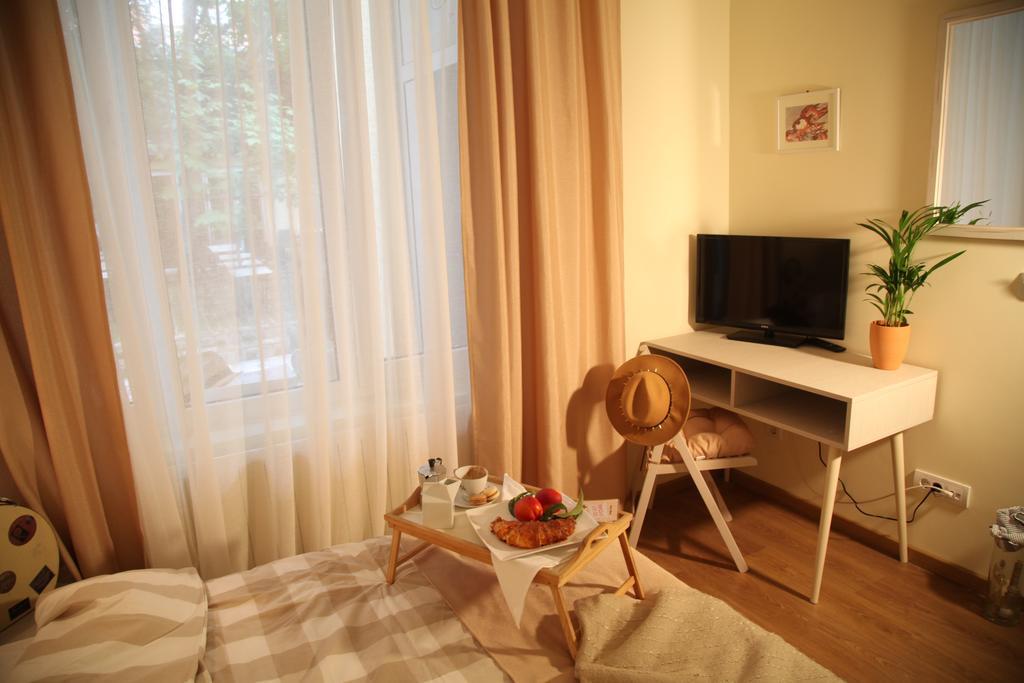 Bed&Breakfast Kod Smilje Beograd Værelse billede